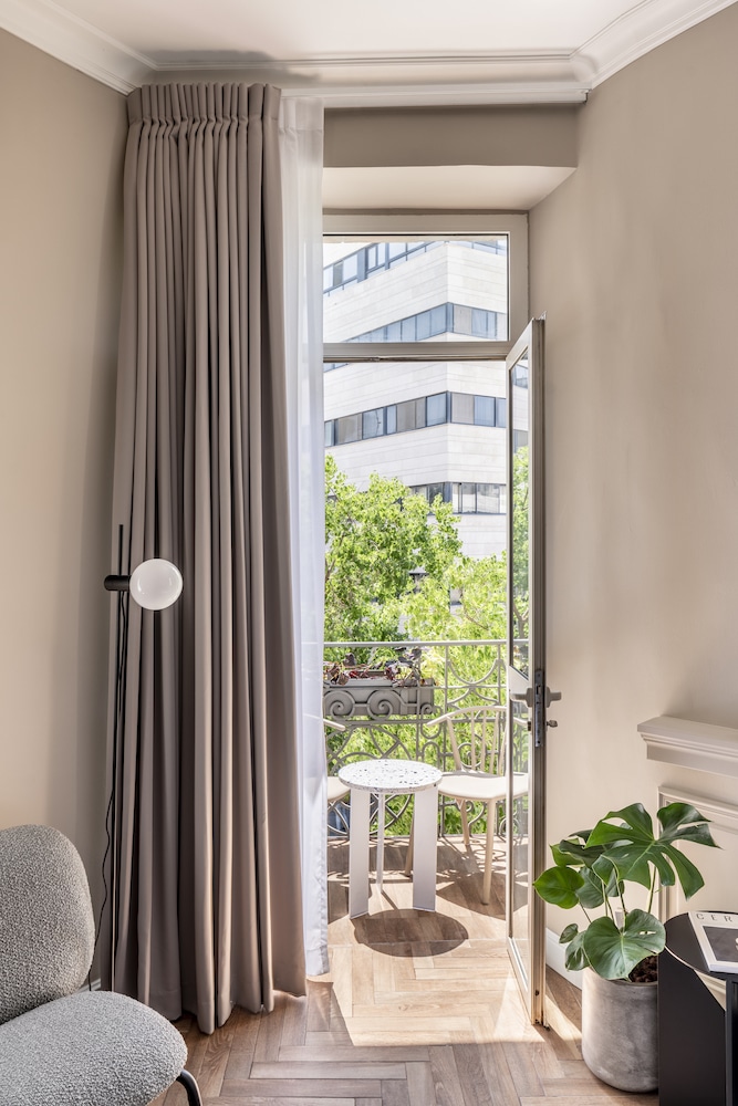 Noel Hotel room - Suite with balcony