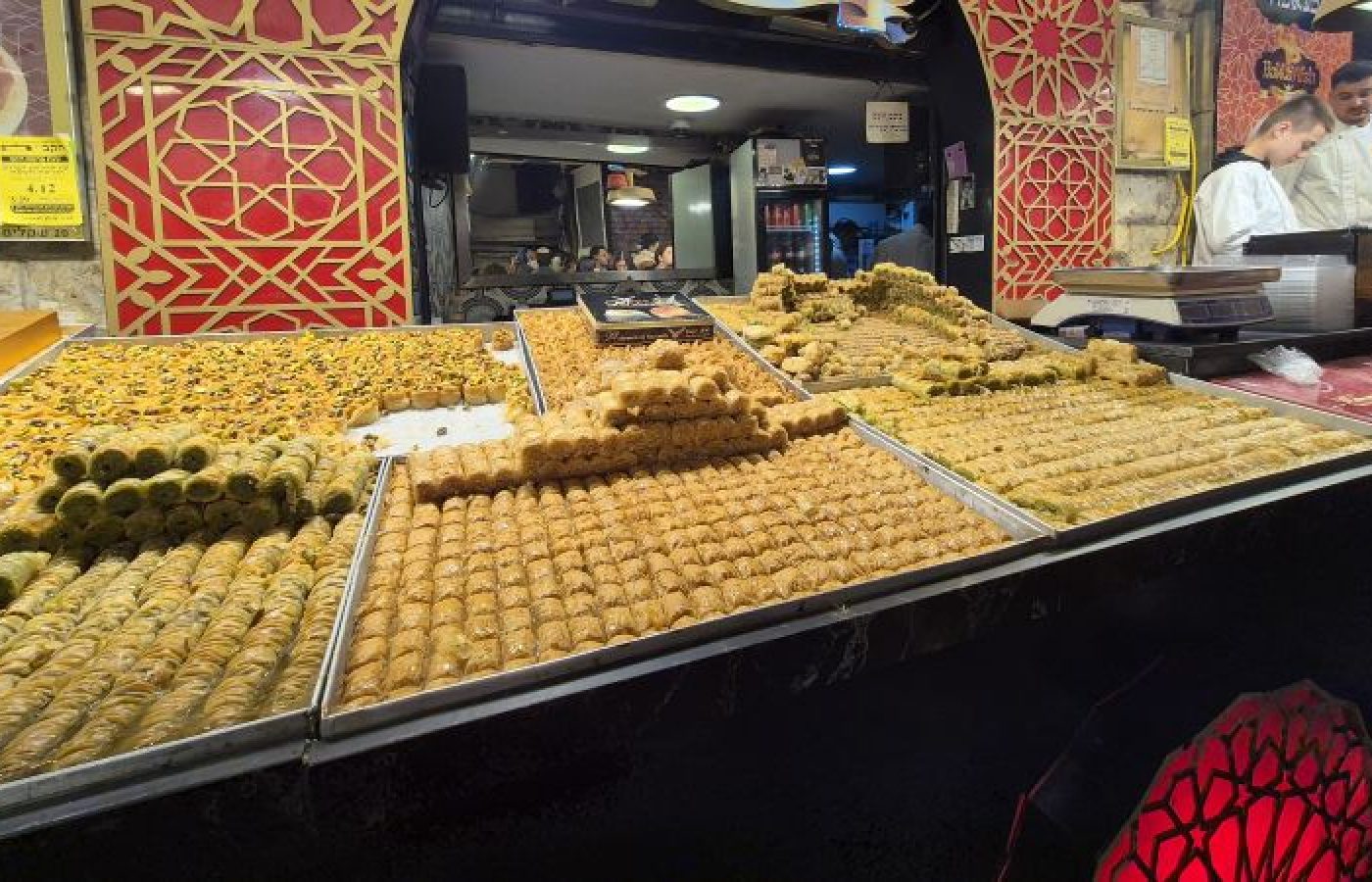 Machane Yehuda Market: Baklavas at "Baklawavish"